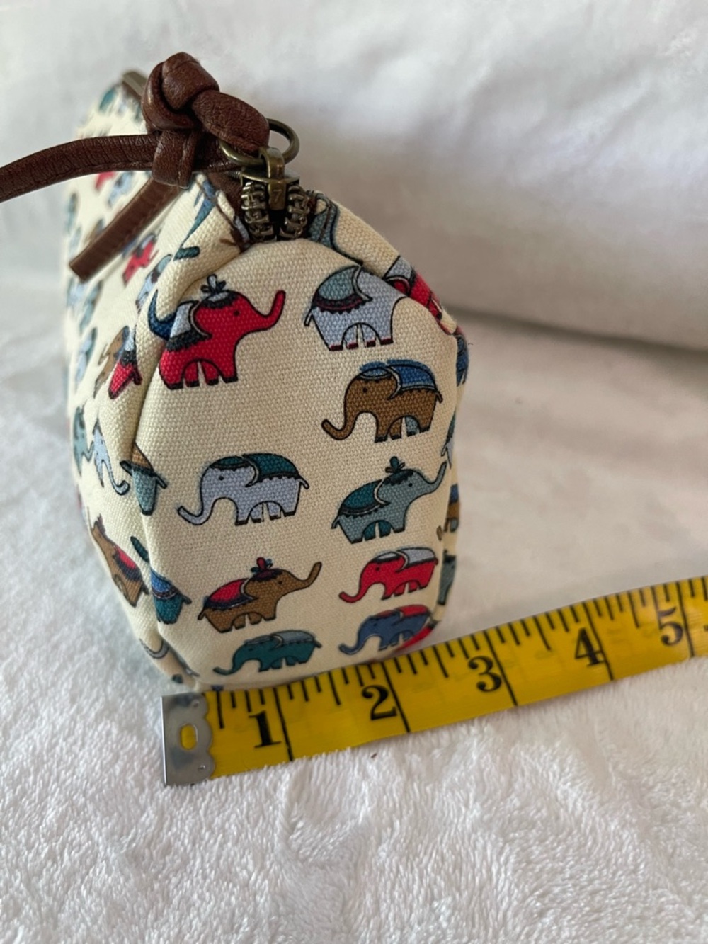 Cute elephant pouch, satchel makeup, trinket bag with zipper new - Picture 8 of 8